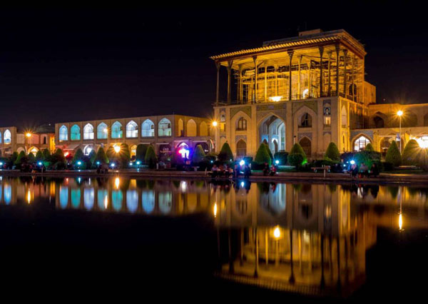 ترجمه رسمی مدارک مورد نیاز صنایع نفت، فولاد و پتروشیمی اصفهان